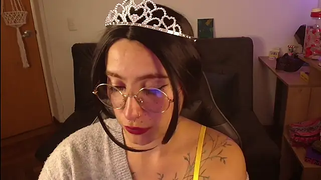 Miacatsito3 online show from October 2025 01:18:01 AM