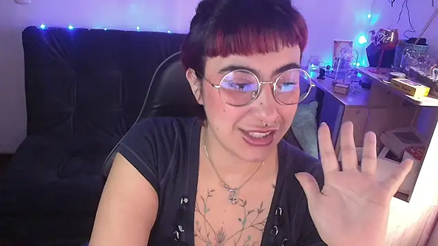 Miacatsito3 online show from March 2026 04:56:01 PM