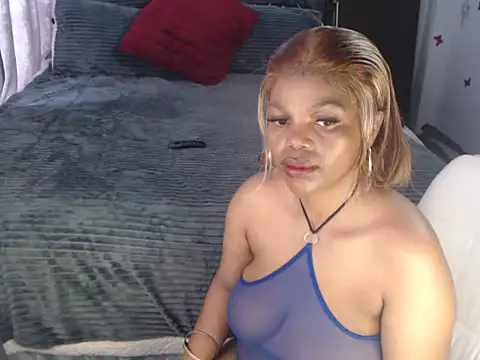 Snapshot of boujee01 chatting on October 2025 11:22:01 AM boujee01 online show from October 2025 11:22:01 AM