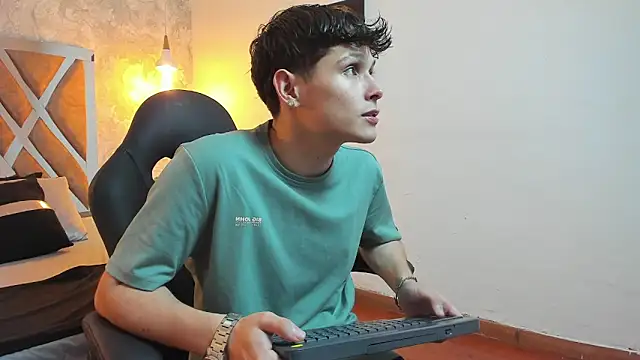 kraven lust online show from April 2026 03:04:02 AM