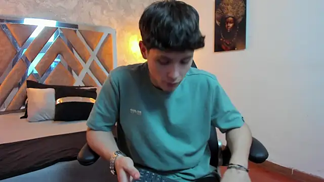 kraven lust online show from April 2026 03:00:02 AM