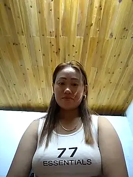 Snapshot of Dung_x chatting on October 2025 01:32:02 PM Dung x online show from October 2025 01:32:02 PM