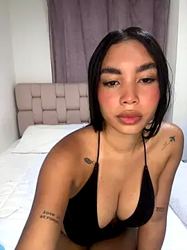 karolaalcendra online show from September 2025 03:22:01 AM