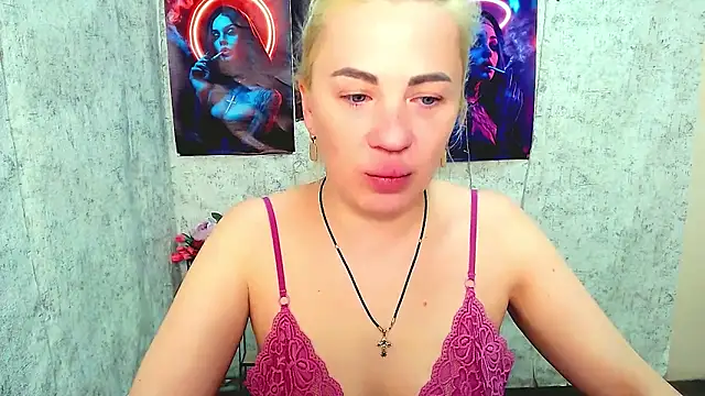 EmmaCat  online show from March 2026 05:44:02 AM