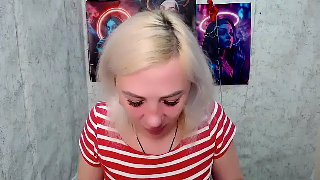 EmmaCat  online show from April 2026 05:07:02 AM