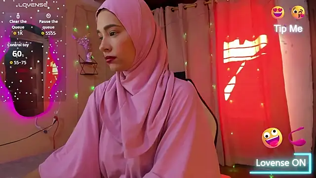 ShanaJamil online show from September 2025 12:09:02 PM