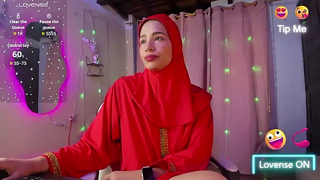 ShanaJamil online show from January 2026 12:29:02 PM