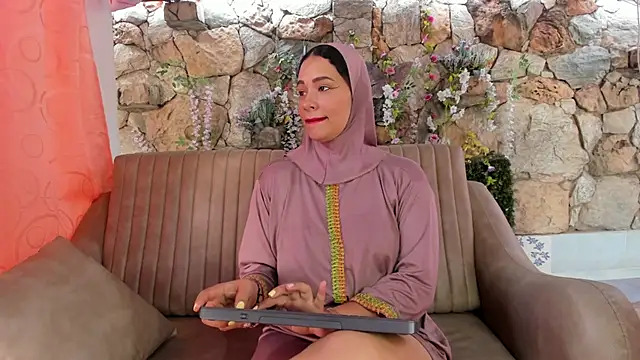 Snapshot of ShanaJamil chatting on July 2026 12:25:02 PM ShanaJamil online show from July 2026 12:25:02 PM