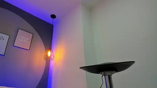 selena monroy online show from October 2025 12:03:01 PM