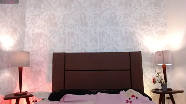 Ava Raye online show from December 2025 07:54:02 PM