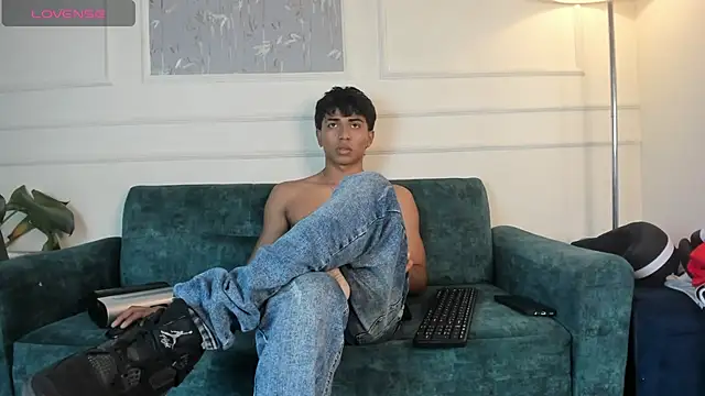 Jaycob Black1 online show from November 2025 07:13:01 PM