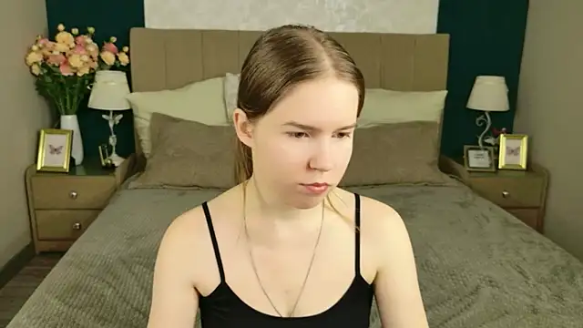 Alida Brice online show from November 2025 05:51:01 AM