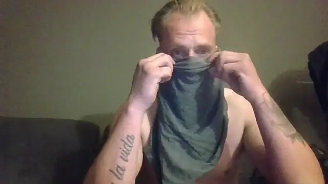 steef070 online show from May 2026 11:01:04 PM