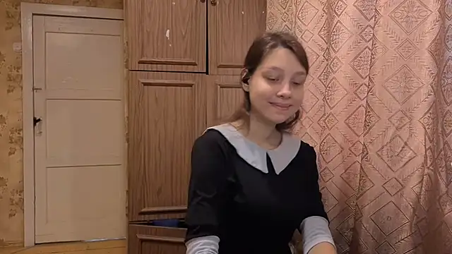 QutieDaSweet online show from October 2025 03:10:02 AM