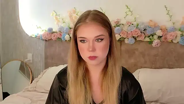 Snapshot of Lilith_Bonheur chatting on April 2026 12:53:01 AM Lilith Bonheur online show from April 2026 12:53:01 AM