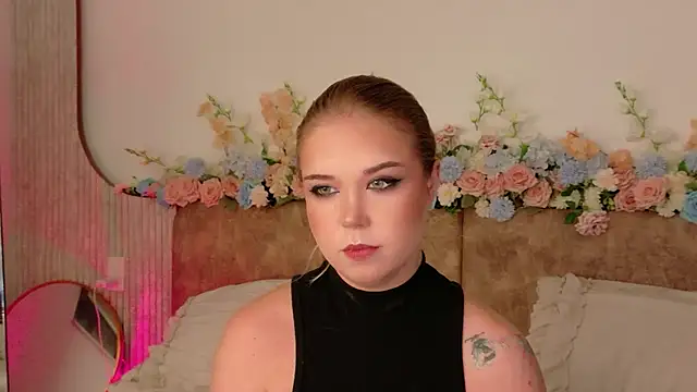 Snapshot of Lilith_Bonheur chatting on May 2026 07:52:01 PM Lilith Bonheur online show from May 2026 07:52:01 PM