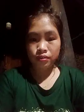 Luyen004 online show from September 2025 11:08:01 PM