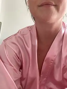 Mia Winters online show from September 2025 03:12:02 PM