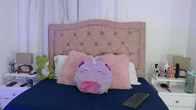 sweet caandyy online show from October 2025 05:11:02 AM