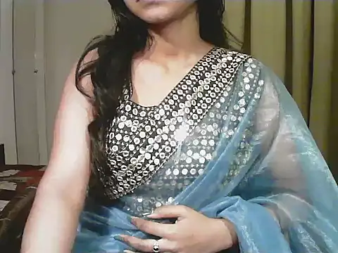 short girl  online show from January 2026 04:42:02 PM