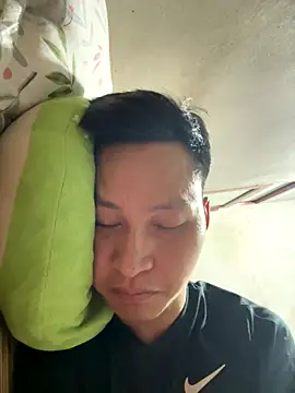 Snapshot of CZpublic chatting on October 2025 06:08:02 PM CZpublic online show from October 2025 06:08:02 PM