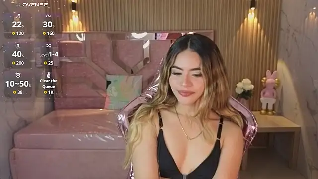 lilith4 s online show from February 2026 08:17:02 PM