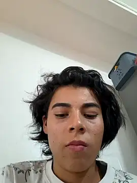 Snapshot of tetygolosa chatting on November 2025 08:44:01 PM tetygolosa online show from November 2025 08:44:01 PM