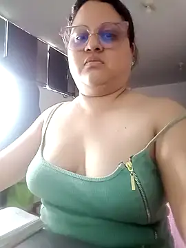 Snapshot of Chiki_hot92 chatting on October 2025 08:27:02 PM Chiki hot92 online show from October 2025 08:27:02 PM