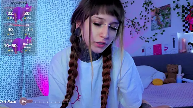 Snapshot of LilithPoison chatting on April 2026 06:11:02 AM LilithPoison online show from April 2026 06:11:02 AM