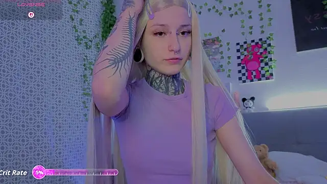 Snapshot of LilithPoison chatting on July 2026 09:03:01 PM LilithPoison online show from July 2026 09:03:01 PM
