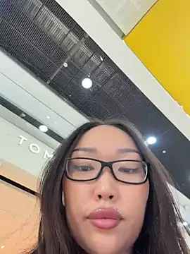 Snapshot of AdriaNochi chatting on June 2026 01:11:01 PM AdriaNochi online show from June 2026 01:11:01 PM