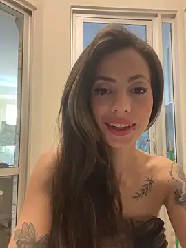 Snapshot of doveinhawaii chatting on September 2025 02:23:01 AM doveinhawaii online show from September 2025 02:23:01 AM