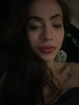 Snapshot of doveinhawaii chatting on January 2026 04:29:01 AM doveinhawaii online show from January 2026 04:29:01 AM