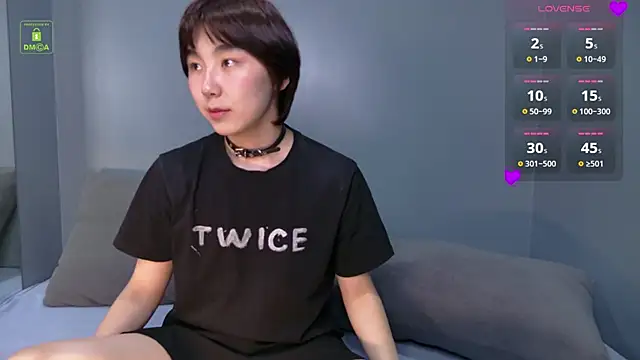 HeejinWang online show from May 2026 08:24:01 PM