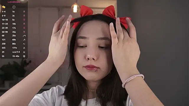 RenaeConnerley online show from December 2025 03:48:01 AM