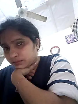 aliya-jaan71 online show from November 2025 06:39:01 PM