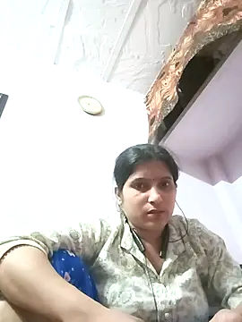 aliya-jaan71 online show from April 2026 04:21:02 PM