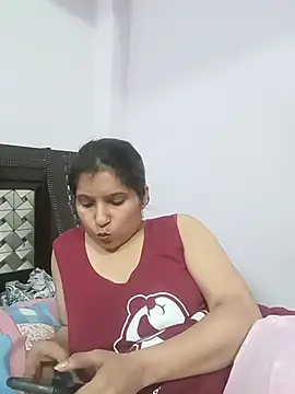 Snapshot of aliya-jaan71 chatting on August 2026 04:20:02 PM aliya-jaan71 online show from August 2026 04:20:02 PM
