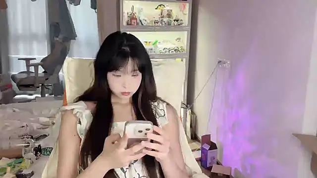 Snapshot of Akong11 chatting on July 2026 04:38:01 AM Akong11 online show from July 2026 04:38:01 AM