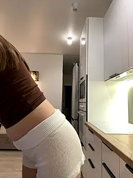 FriendlyFire 18 online show from November 2025 09:29:02 PM