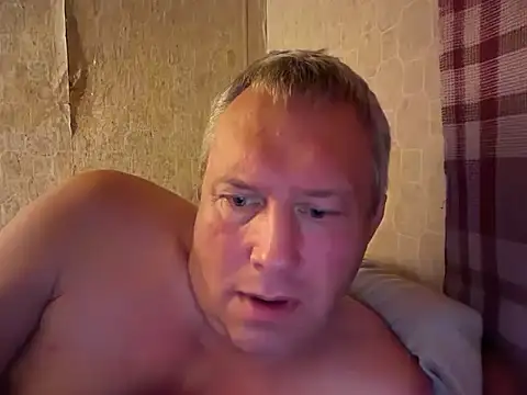 evulis1 online show from September 2025 09:49:01 PM