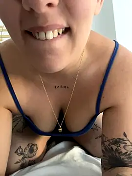 anonyme hot47 online show from November 2025 10:16:02 AM