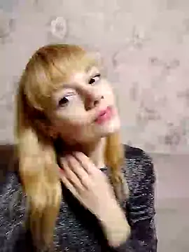 AliceSwan1122 online show from September 2025 05:40:02 PM