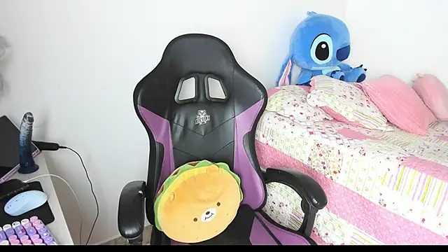 evelynrojas online show from March 2026 12:15:01 AM