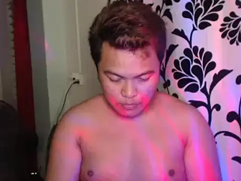 Snapshot of Gayasianzowe chatting on October 2025 11:58:02 AM Gayasianzowe online show from October 2025 11:58:02 AM