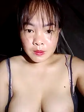 emilyzz online show from October 2025 10:29:02 PM