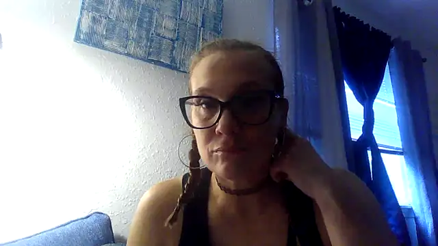 Ariasweetaspie online show from October 2025 05:11:02 PM