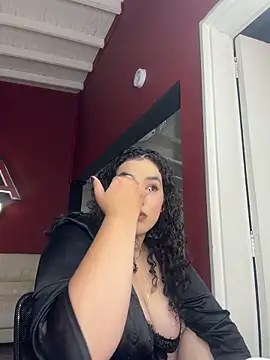 krisstenSantos online show from February 2026 03:16:01 PM