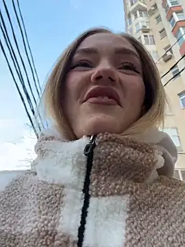 MilaMoone online show from November 2025 11:44:01 AM