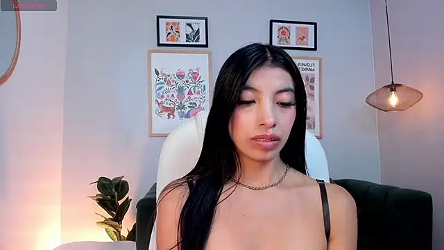 Tiffany Low online show from April 2026 02:25:02 PM